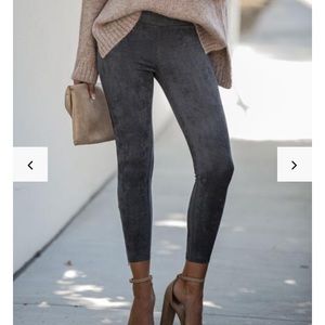 ✂️SALE! Vici faux suede ankle zip leggings